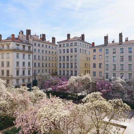 Du Théatre Hotel