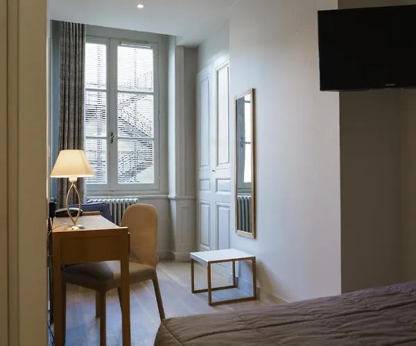 Hotel Du Théatre 2*